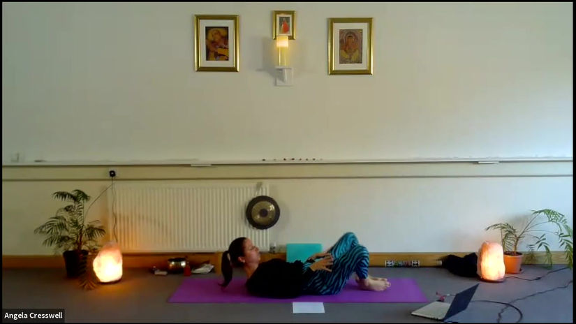 Sivananda Yoga (the power of prescence)